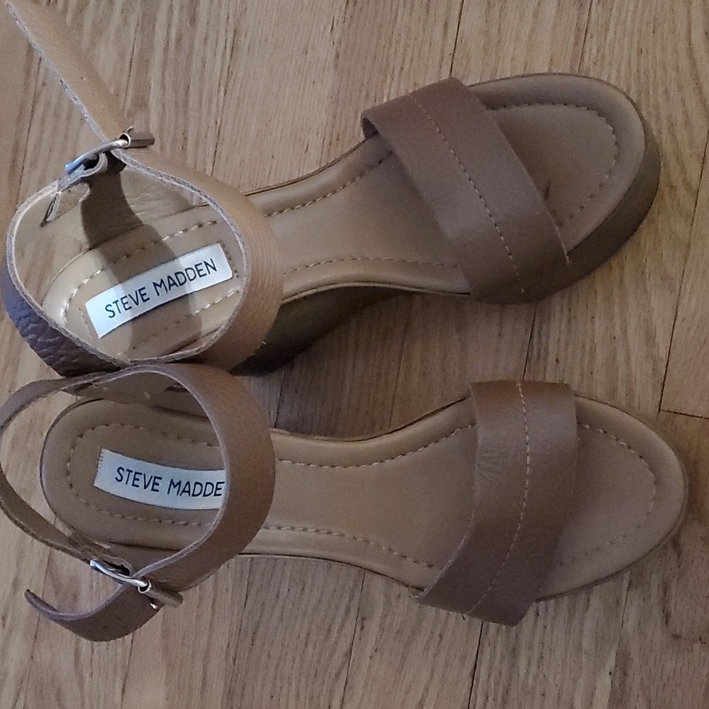 Womens Steve Madden sandals